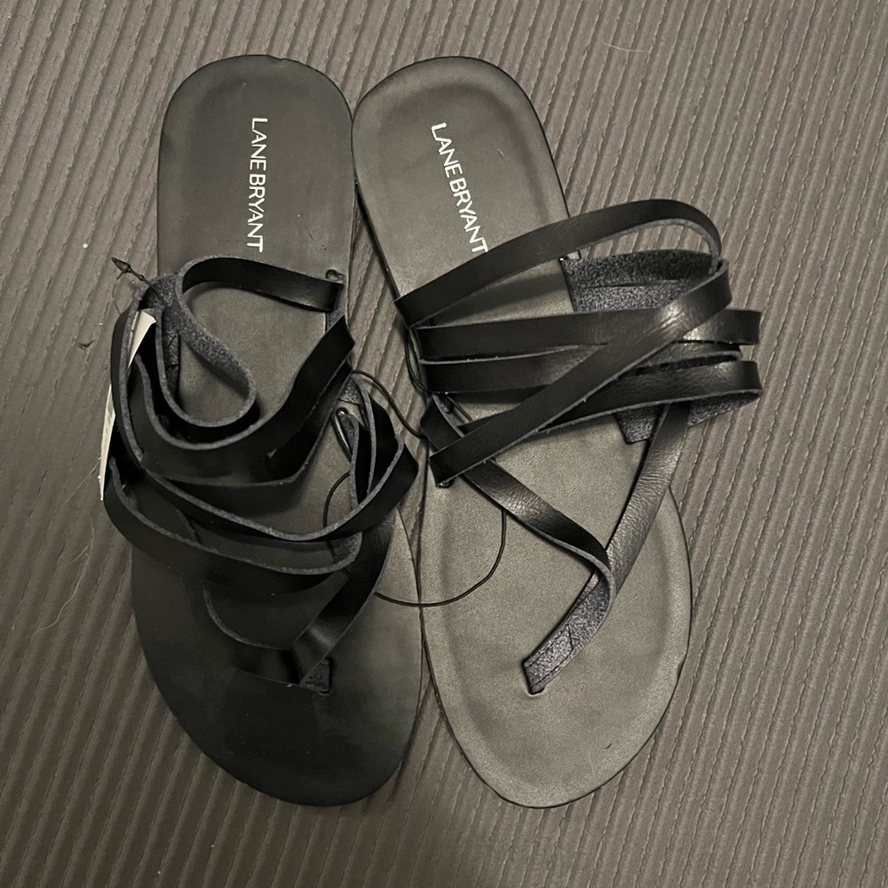 NWT STRAPPY LANE BRYANT SANDALS SIZE 11 W